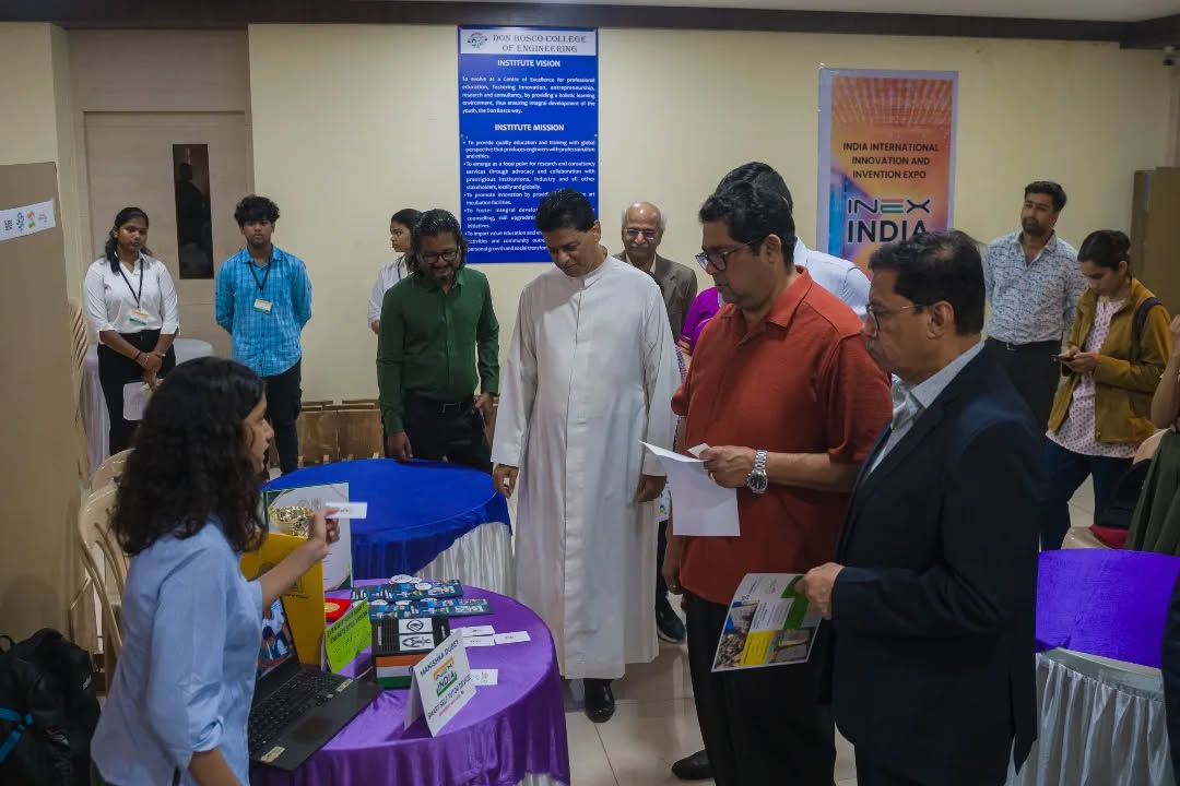 Guest Interacting with Innovators INEX 2024. Sharing valuable incites.