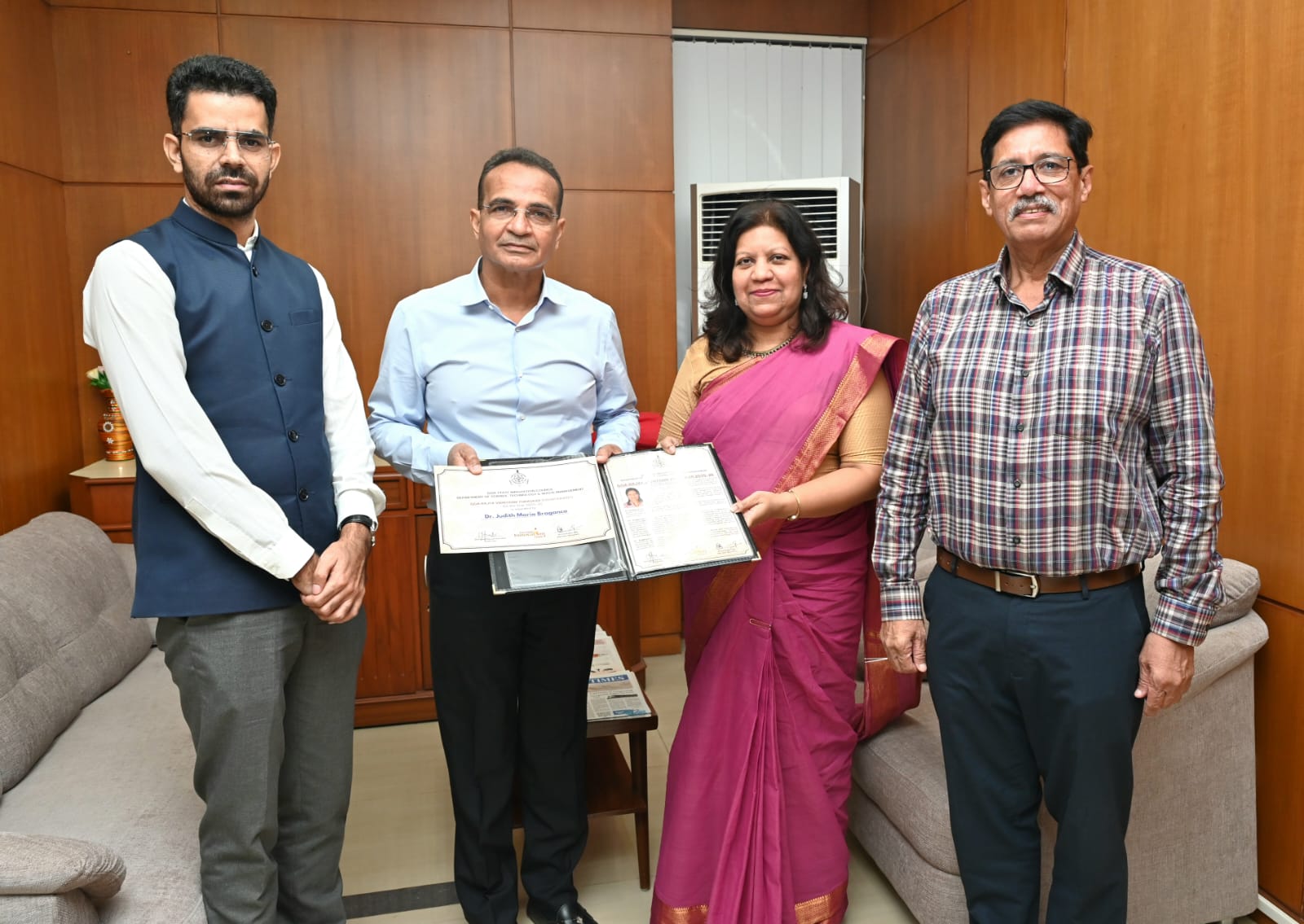 Goa Rajya Vidnyanik Puraskar Conferred on Dr. Judith Braganza